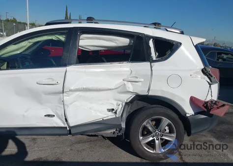 2015 Toyota Rav4 Xle from USA, damaged, VIN JTMWFREVXFD070821